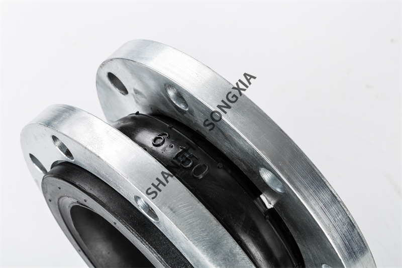 304不銹鋼自動供水系統橡膠接頭的作用是什么？